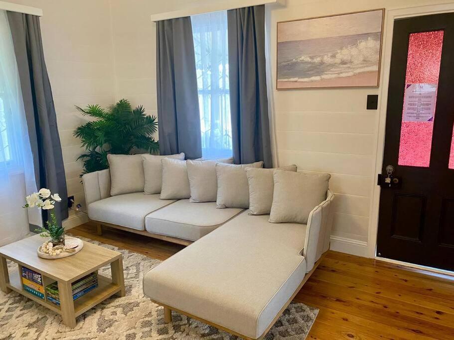 Apartmán Tropical Oasis On Perkins Street Townsville Exteriér fotografie